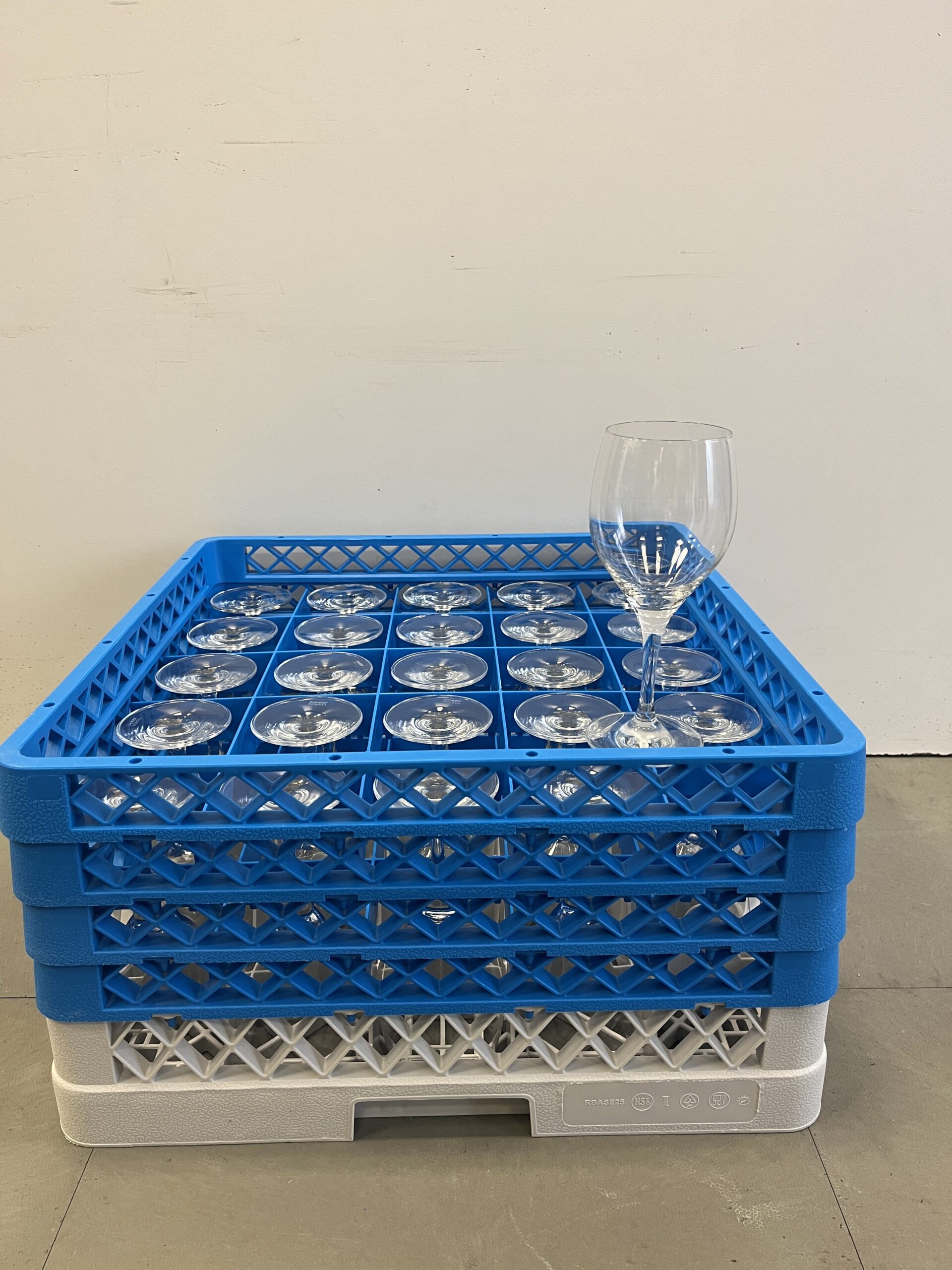 Rot-Weinglas Schott & Zwiesel Mondial VPE 25 – Bild 3