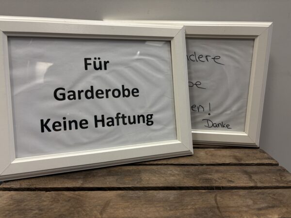 Picture frame (white)